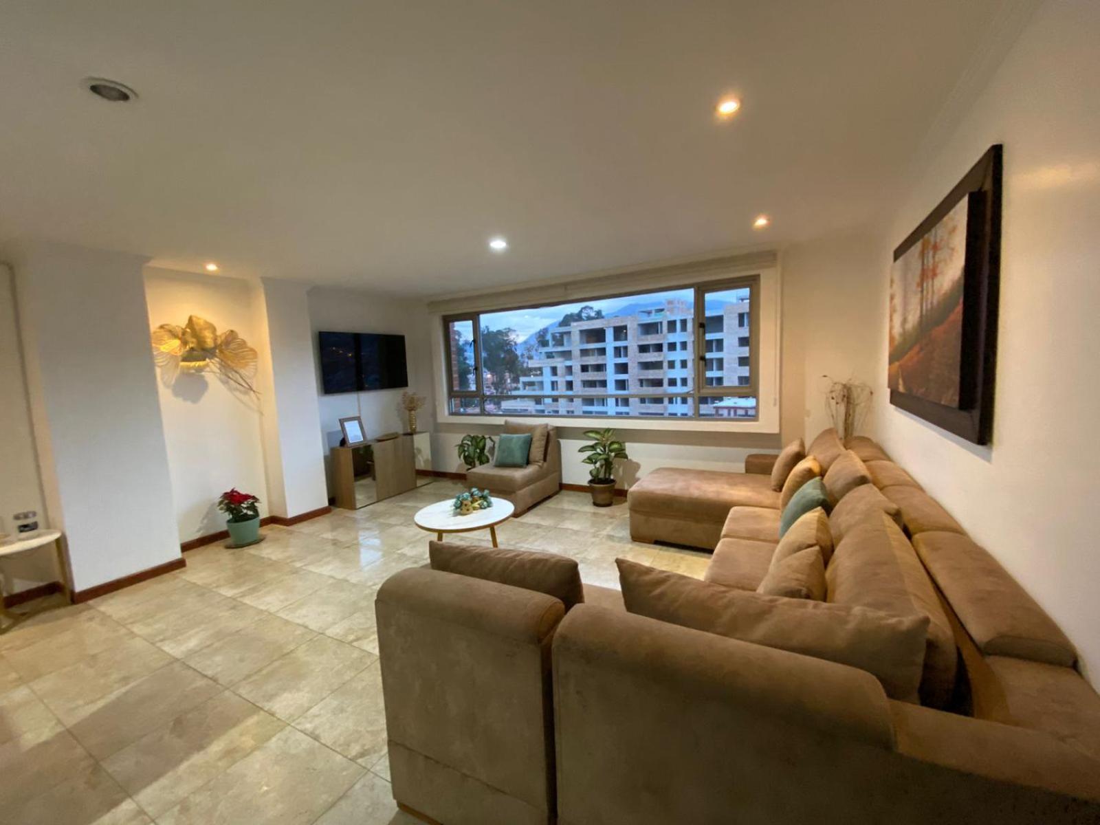 Departamento De Lujo, Cuenca, Adrianashome Εξωτερικό φωτογραφία